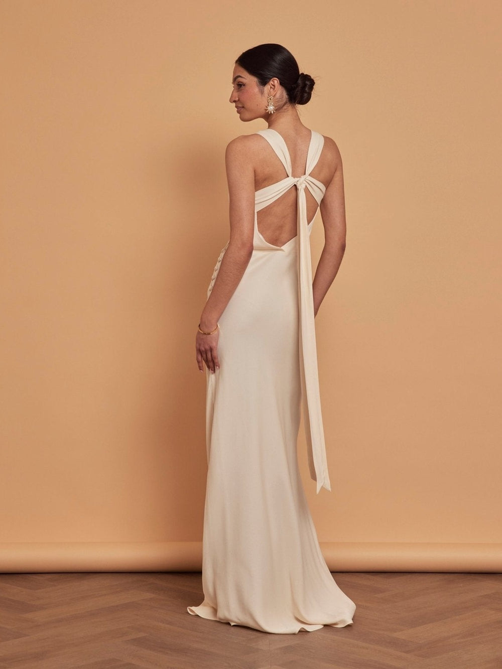 cream bridesmaid dresses uk Bridal Party Beige Bridesmaid Dresses Uk Bridal Party Gold And Cream Bridesmaid Dresses Rose Gold