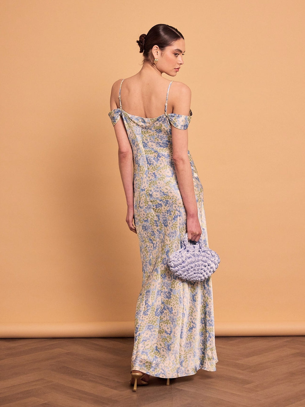 patterned bridesmaid dresses uk Leely Women White Blue Flower Bridesmaid Dress Backless A Line Square Neck  Maxi Floral Wedding Guest Dress with Slit – leelyuk